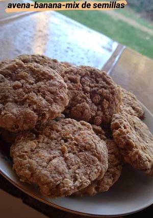 Una foto de Galletitas de avena, banana y mix se semillas