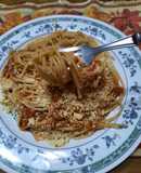 Spaghetti con salsa de tomate