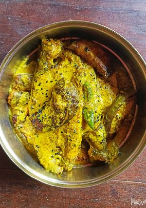 বেগুন ও সর্ষে বাটা দিয়ে পাবদা মাছের ঝাল (Begun-Sorshe bata diye pabda maacher jhal recipe in Bengali রেসিপির প্রধান ছবি