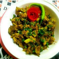 A picture of Gobhi aalu.
