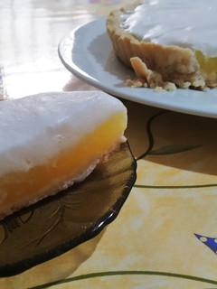 Una foto de Lemon pie vegano Económico