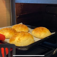 A picture of Fluffy Hamburger Buns 🍔.