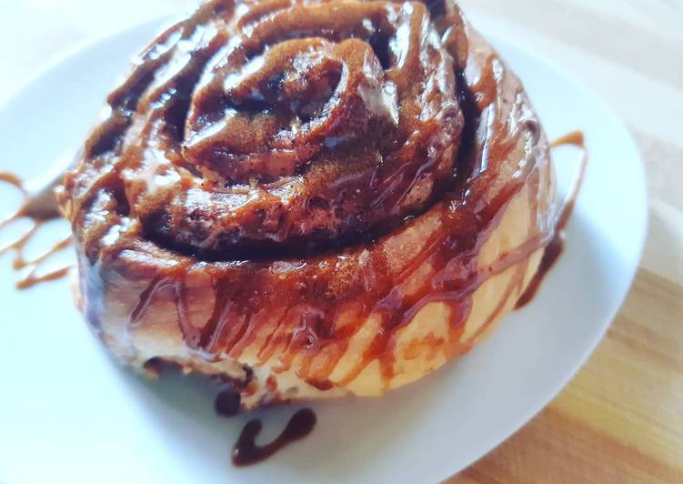 Cinnamon rolls with coffee glaze