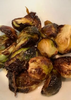 รูปของ สลัดกะหล่ำดาว Brussels Sprout Salad