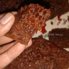 A picture of Bolu Sarang Semut (bolu karamel).