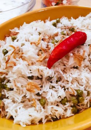A picture of Matar Pulao.