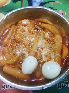 Hình của món Bánh gạo cay (tokbokki) 100% thành công lần đầu luôn.