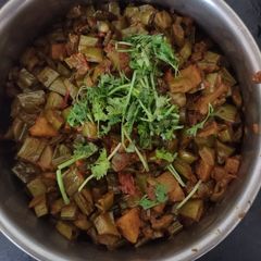 Gawar aur aloo ki sabji A picture of Gawar aur aloo ki sabji.
