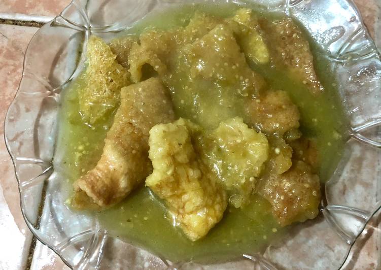 Chicharrón en salsa verde