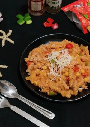 A picture of Creamy Pink Sauce Pasta.