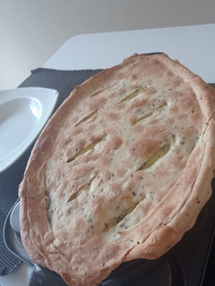 Una foto de Pascualina de pollo y verduras😋🧅🥕🥬