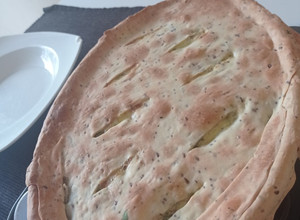 Una foto de Pascualina de pollo y verduras😋🧅🥕🥬