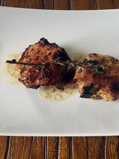 Una foto de Pollo al horno con mostaza y miel