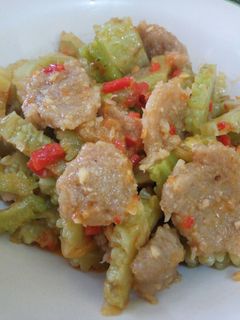 Foto resep Tumis Pare Bakso #bandung_recookAnidiasarahJasmin