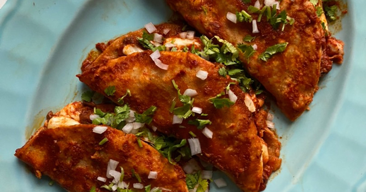Quesadillas: Authentic Mexican Flavor, One Fold at a Time 🌮