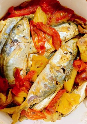 Hình của món Cá nục kho cà chua dứa.