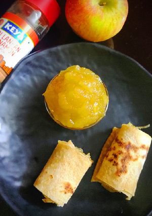 A picture of Apple Marmalade(rolls).