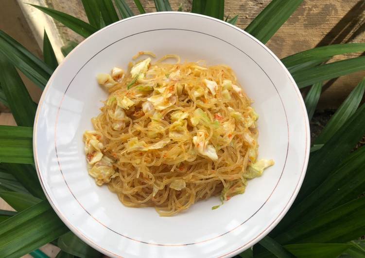 Langkah Mudah untuk meracik Tumis Bihun kubis/kol Lezat