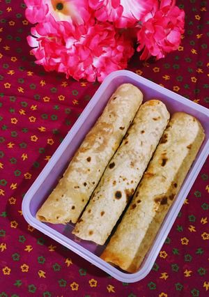 A picture of Roti Roll.