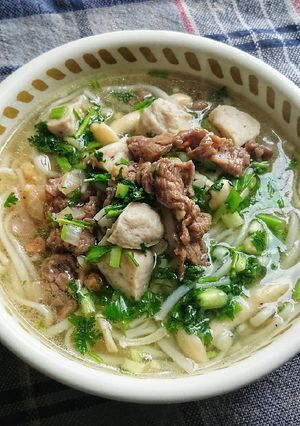 A picture of Beef Udon Noodle Soup.