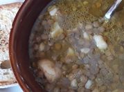 Una foto di zuppa di sedano