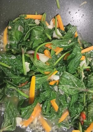 Foto resep Tumis Daun Ubi jalar Enak dan satset