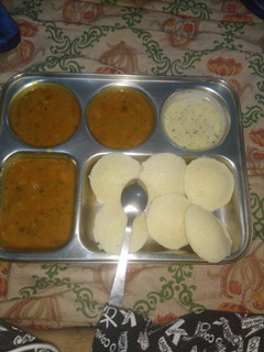 A picture of Idli sambar.