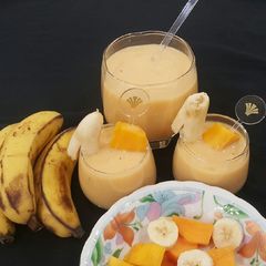 A picture of Mango n Banana Shake.
