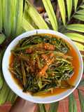 Tumis kangkung terasi pedas