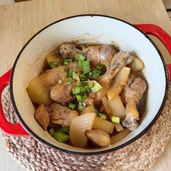 A picture of Simmered Chicken and Daikon Radish.
