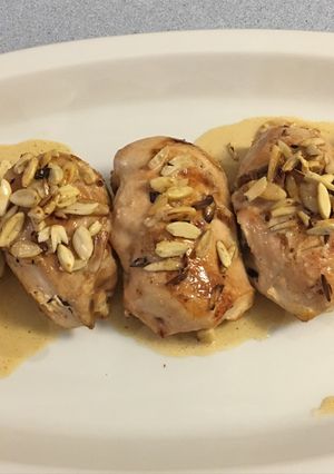 Una foto de Pollo relleno "FLOREAL"