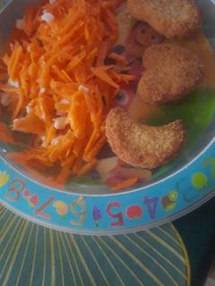 Una foto de Patitas o Nuggets de pollo 🍗👦🤩