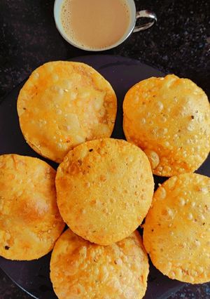 અચારી પૂરી (Achaari Poori Recipe In Gujarati) રેસીપી મુખ્ય ફોટો