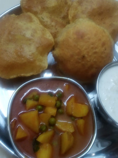मिस्सी पूरी (Missi puri recipe in Hindi) रेसिपी मुख्य फोटो