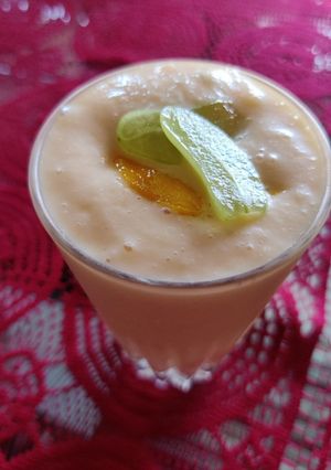 A picture of Muskmelon smoothie.