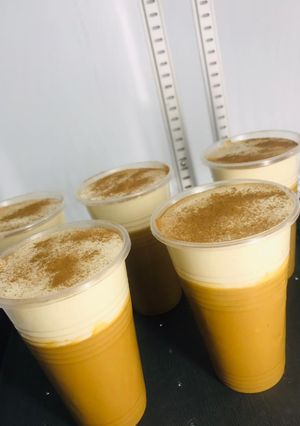 Una foto de Crema de canela con mousse