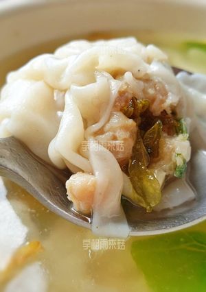 雨來菇餛飩湯 的食譜成品照片