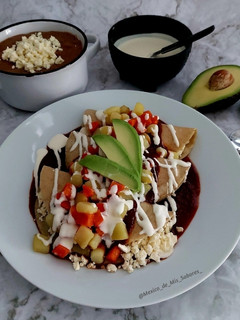 Una foto de Enchiladas mineras