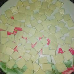 A picture of Alawar madara (milk candy).
