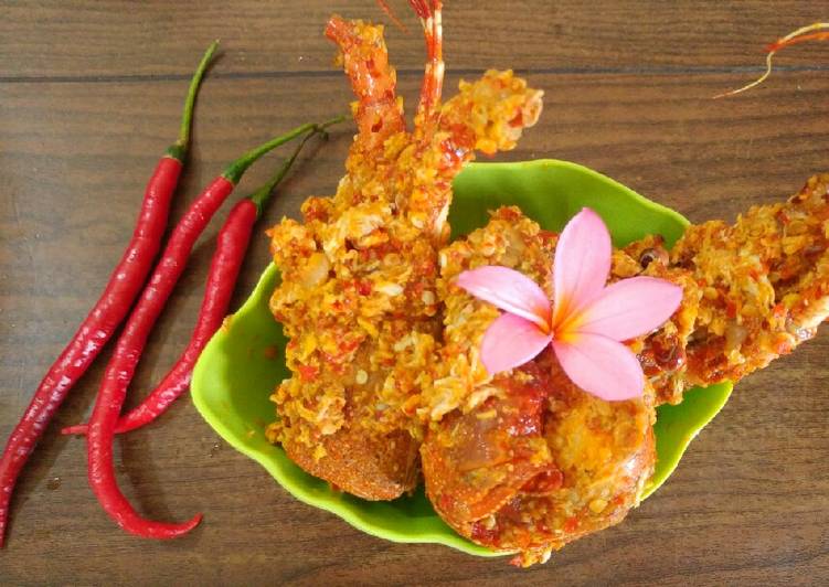 Cara Menyiapkan Lobster saus tiram Anti Gagal