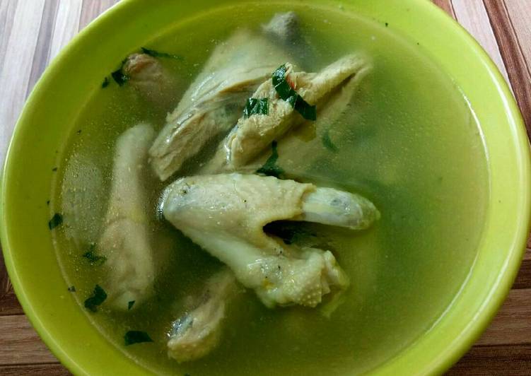 Sup ayam kampung rempah (sup ayam Padang Atine Jogja KW)