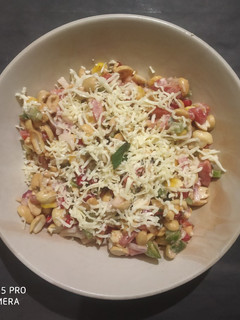 પિનટ મેયો સલાડ(Peanut mayo salad recipe in Gujarati) રેસીપી મુખ્ય ફોટો