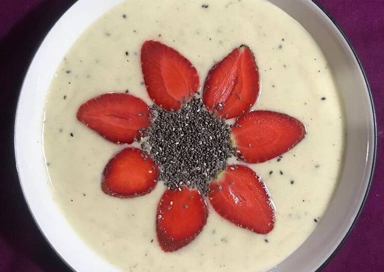 Bagaimana Menyiapkan Smoothies bowl pisang dan kiwi yang Bikin Ngiler