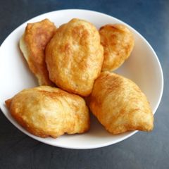 A picture of Fatcakes.