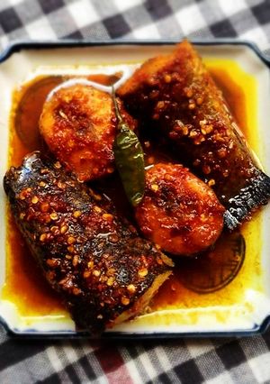 Hình của món Cá lóc đồng kho nghệ.