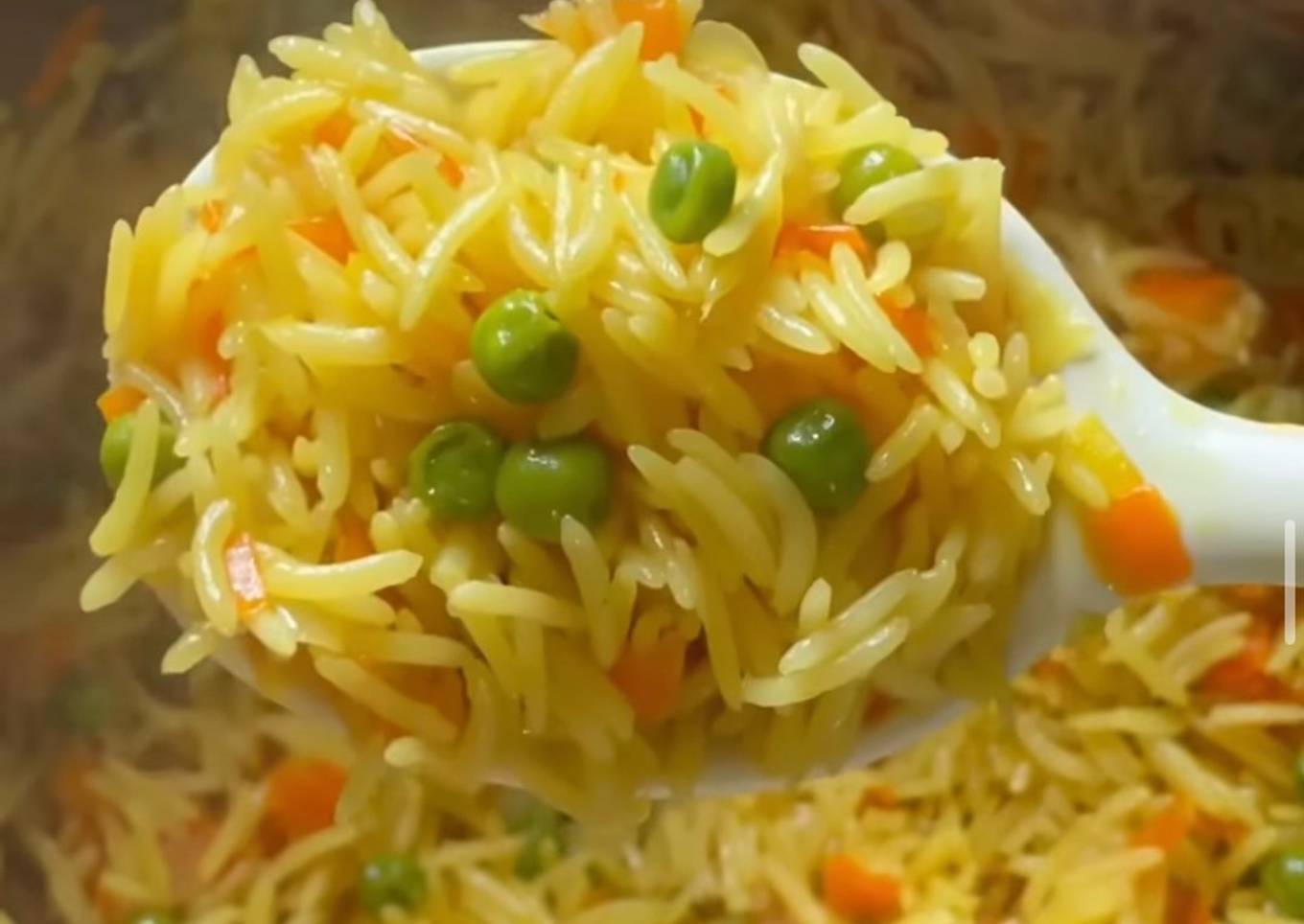 Yellow veg rice