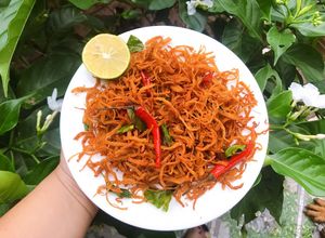 Hình của món Khô gà lá chanh bằng NCKD.