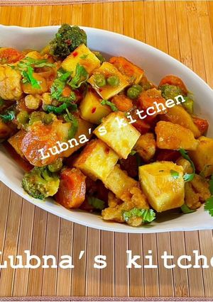 A picture of Easy Paneer and VegetableCurry:.