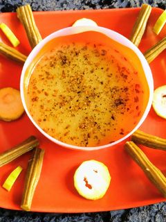 સરગવા દૂધી નો સૂપ (Drumstick Bottle Gourd Soup Recipe In Gujarati) રેસીપી મુખ્ય ફોટો