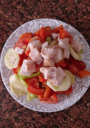 Foto principal de Ensalada de pimientos y merluza